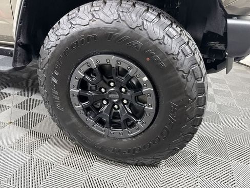 New 2025 Ford Bronco Raptor image 12