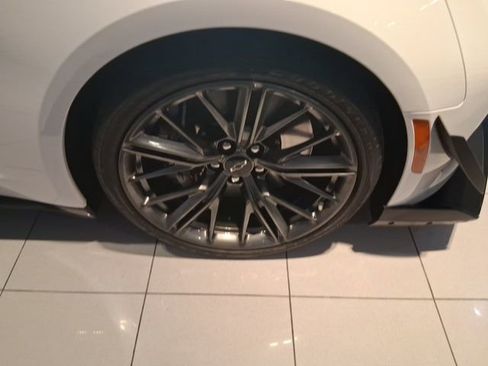 Used 2022 Chevrolet Camaro ZL1 image 22