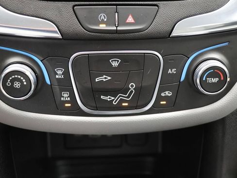 Used 2024 Chevrolet Equinox LS image 22