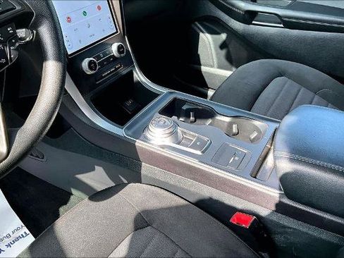 Certified 2021 Ford Edge SE FWD image 15