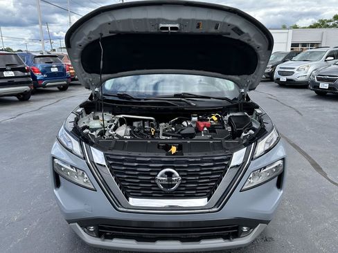 Used 2021 Nissan Rogue SL FWD image 17