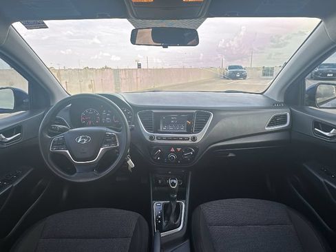 Used 2019 Hyundai Accent SE FWD image 21