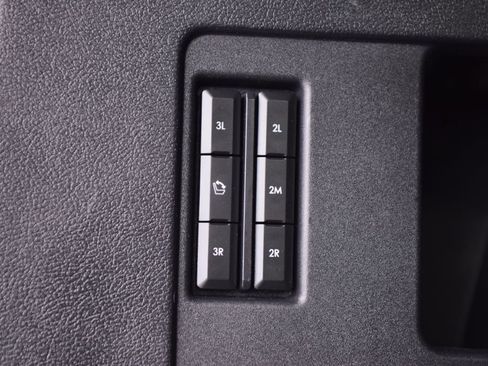 Used 2024 Lincoln Navigator L 4WD image 23