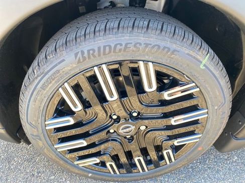 New 2026 Nissan Leaf Platinum+ image 26