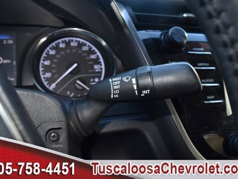 Used 2019 Toyota Camry SE image 28