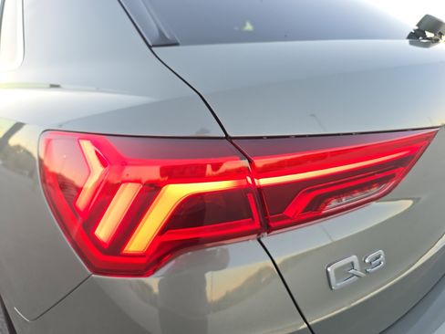 New 2025 Audi Q3 2.0T Premium image 32
