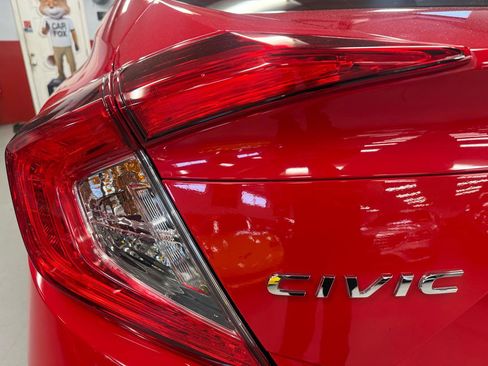 Used 2021 Honda Civic LX image 10