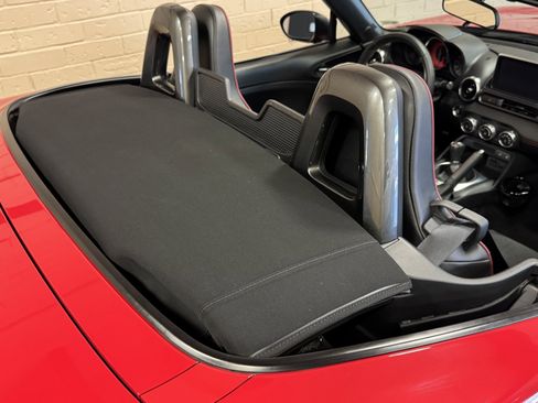 Used 2017 FIAT 124 Spider Abarth image 48