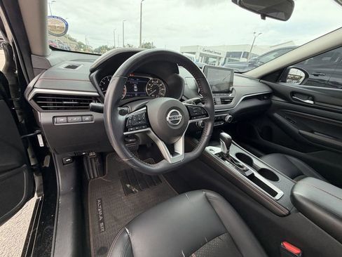Used 2021 Nissan Altima 2.5 SR w/ SR Premium Package FWD image 18