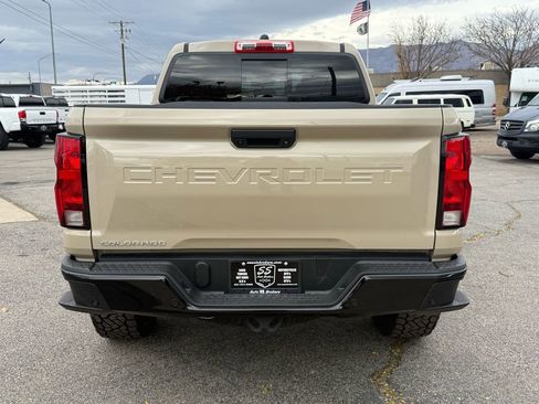 Used 2024 Chevrolet Colorado Trail Boss w/ Technology Package image 7