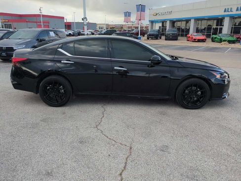 Used 2023 Nissan Altima 2.5 SL AWD/4WD image 9