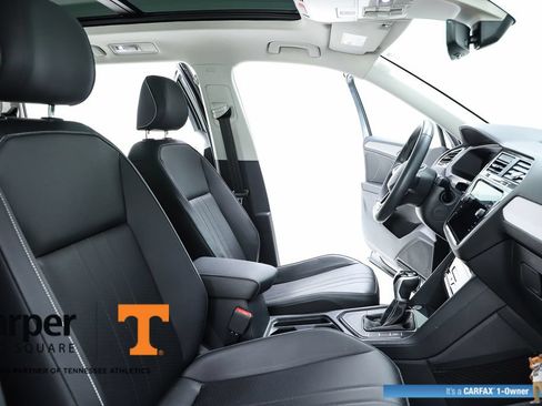 Used 2023 Volkswagen Tiguan SE w/ Panoramic Sunroof Package FWD image 72