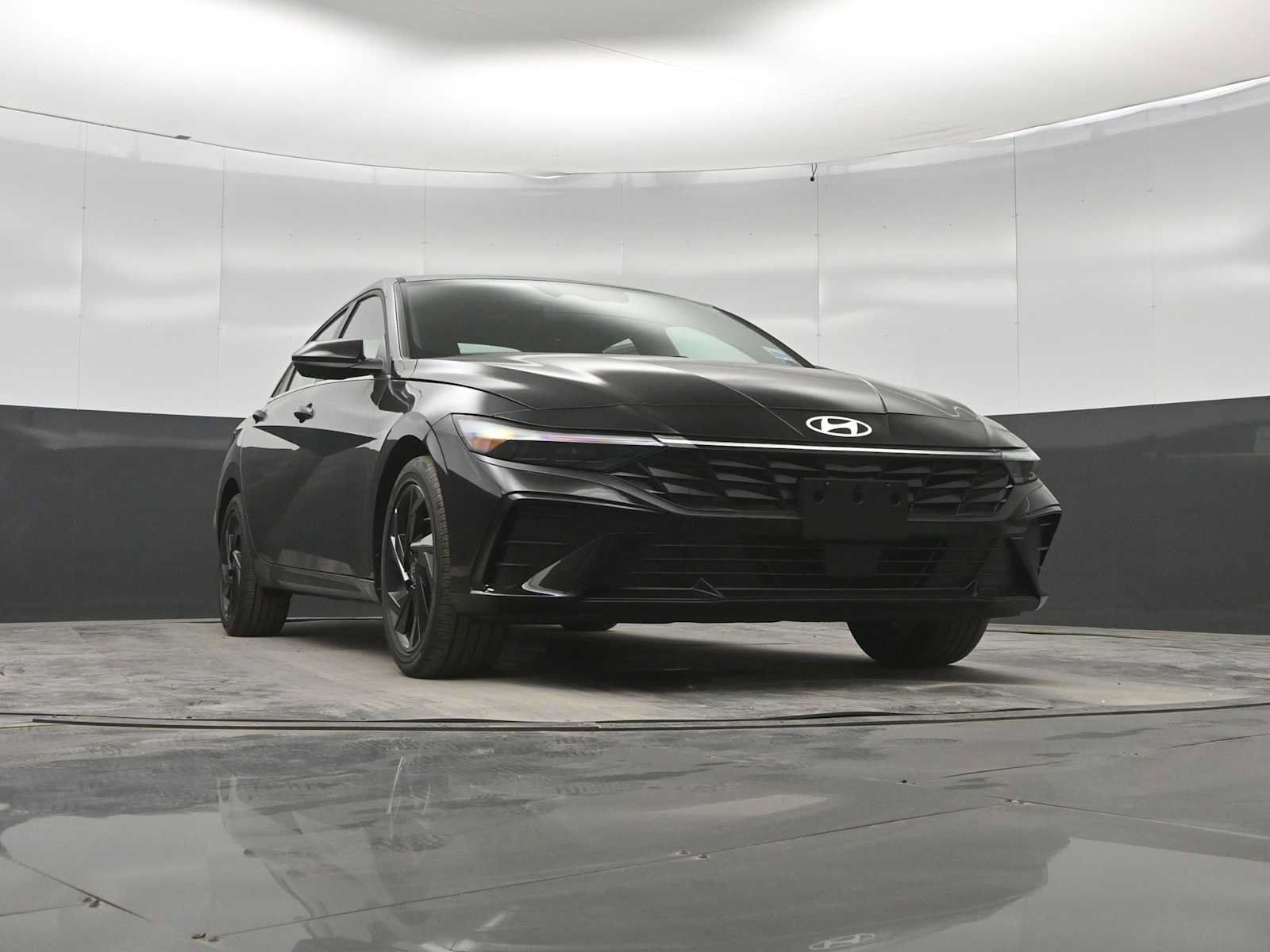 New 2026 Hyundai Elantra SEL Sport Premium FWD image 31