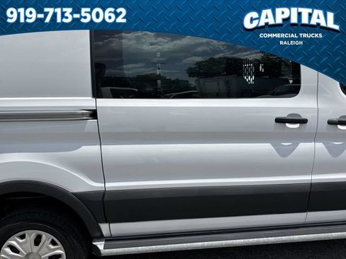 Used 2025 Ford Transit 250 Low Roof w/ Exterior Upgrade Package RWD image 17