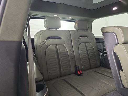 Used 2023 Rivian R1S Adventure image 26