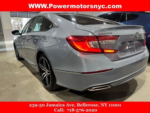 Used 2021 Honda Accord Touring image 5