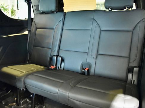 Used 2022 Chevrolet Tahoe LT w/ Luxury Package AWD/4WD image 25