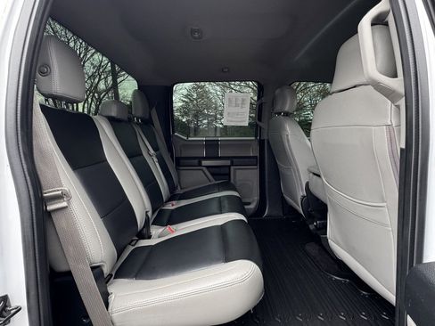 Used 2017 Ford F150 XLT w/ Trailer Tow Package image 26