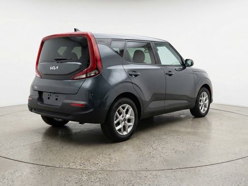 Used 2025 Kia Soul LX w/ LX Technology Package FWD image 9