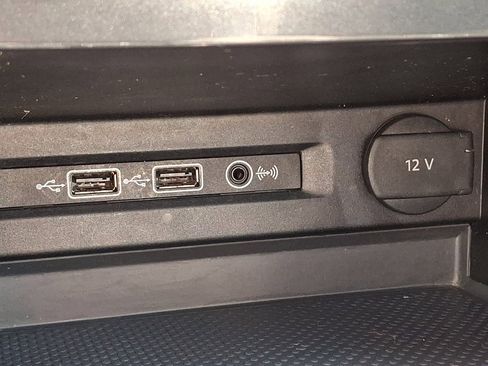 Used 2019 Volkswagen Tiguan SE w/ Panoramic Sunroof Package AWD/4WD image 24