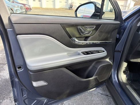 Certified 2022 Lincoln Corsair AWD w/ Premium Package image 10