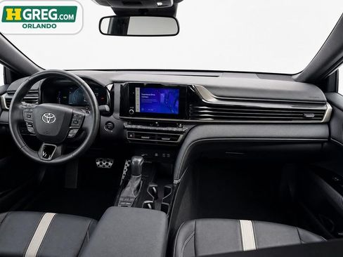 Used 2025 Toyota Camry SE FWD image 10