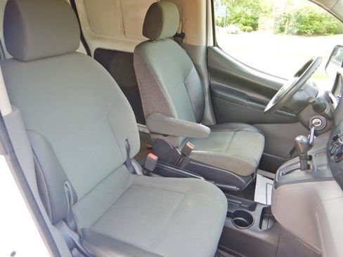 Used 2016 Nissan NV200 S w/ Back Door Glass Package FWD image 19