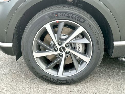 New 2025 Genesis GV80 2.5T Advanced image 9