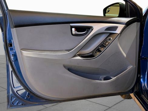 Used 2014 Hyundai Elantra SE FWD image 20