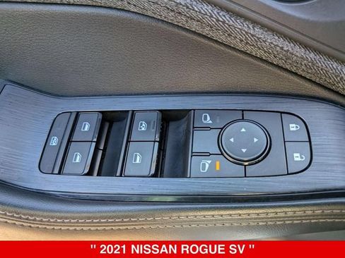 Used 2021 Nissan Rogue SV AWD/4WD image 13