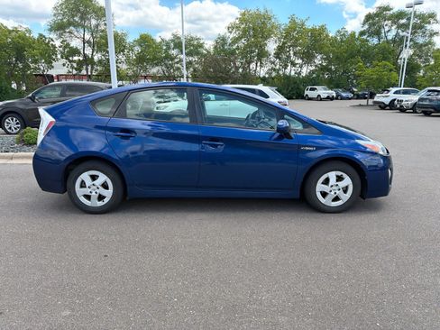 Used 2010 Toyota Prius Three FWD image 3