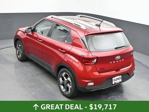 Used 2025 Hyundai Venue SEL FWD image 61