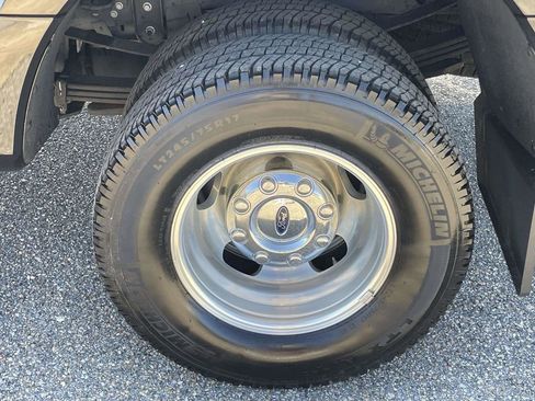 Used 2024 Ford F350 Lariat w/ FX4 Off-Road Package image 9