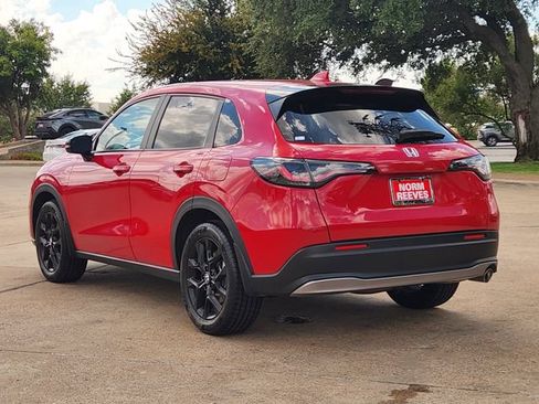 Used 2024 Honda HR-V Sport image 4