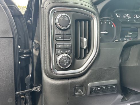 Certified 2022 GMC Sierra 2500 SLT w/ SLT Convenience Package AWD/4WD image 31
