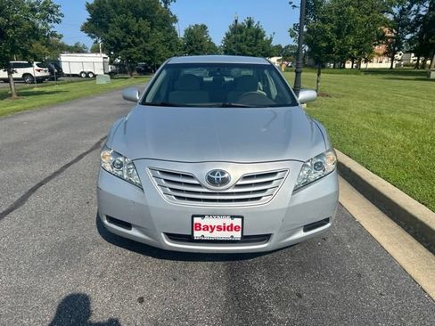 Used 2007 Toyota Camry LE FWD image 2