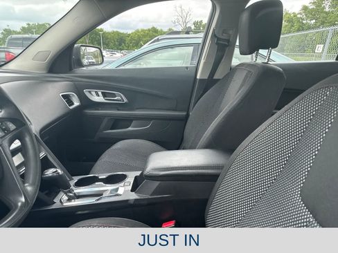 Used 2016 Chevrolet Equinox LS FWD image 30