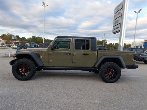 New 2025 Jeep Gladiator Rubicon w/ Safety Group image 6