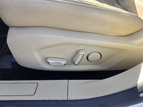 Used 2016 Ford Fusion SE w/ Equipment Group 502A image 18