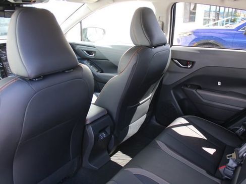 Used 2025 Subaru Crosstrek 2.5i Limited w/ Popular Package #4A image 15