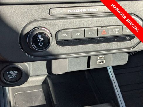 New 2025 Ford Maverick Lobo image 23