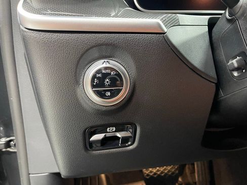 Used 2023 Mercedes-Benz C 300 4MATIC Sedan image 19