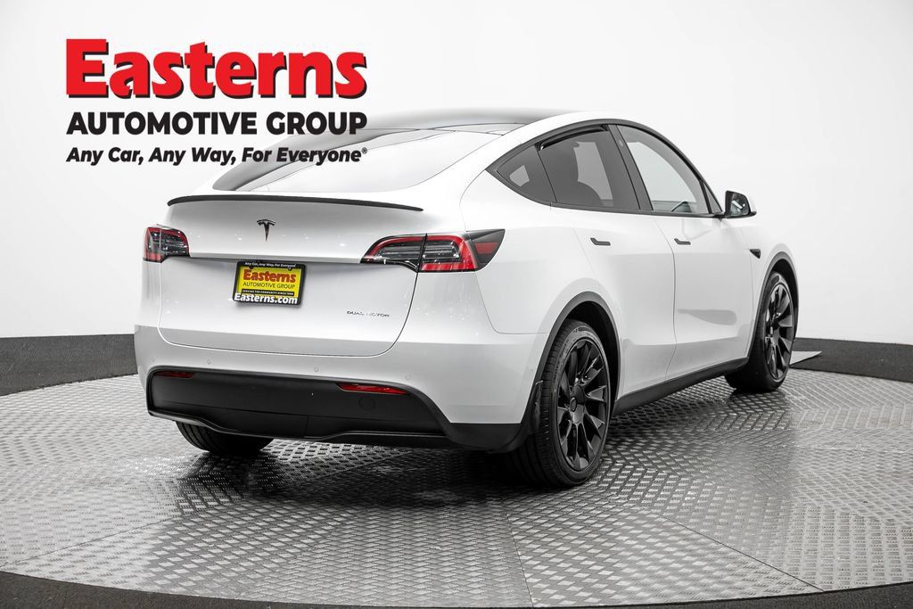 Used 2021 Tesla Model Y Long Range AWD/4WD image 7