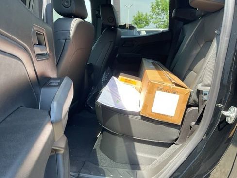 New 2025 Chevrolet Colorado Trail Boss w/ Midnight Edition image 13