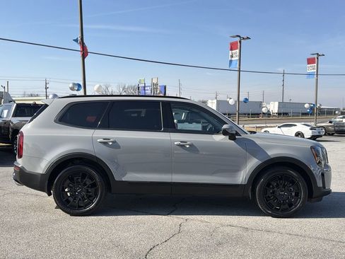 Used 2022 Kia Telluride EX w/ EX Premium Package image 34