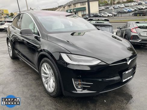 Used 2018 Tesla Model X 75D image 67