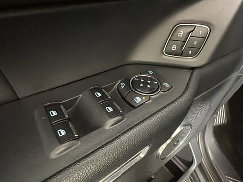 Used 2022 Ford Expedition Max Limited AWD/4WD image 11