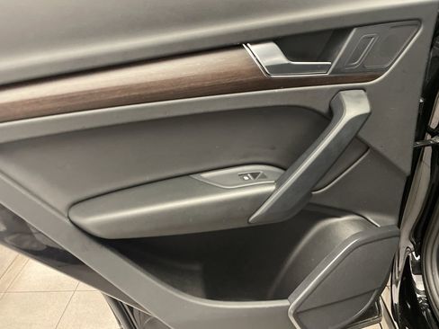 Used 2023 Audi Q5 2.0T Premium w/ Convenience Package image 35