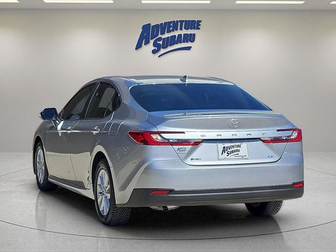 Used 2026 Toyota Camry LE image 5