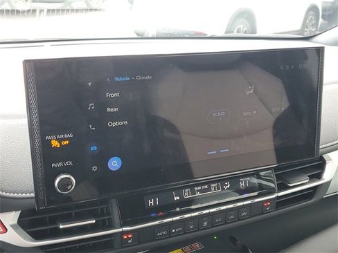 Used 2025 Toyota Sienna XSE image 31